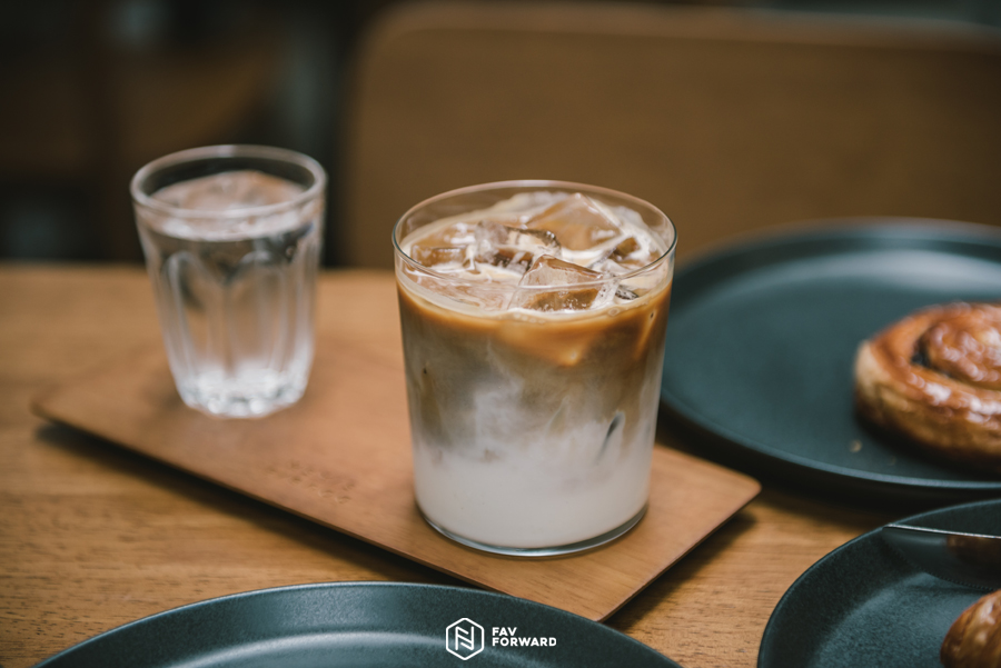 Double Slash // Coffee Space, คาเฟ่เปิดใหม่, ฝั่งธนบุรี, กาแฟ, ร้านกาแฟใกล้บ้าน, มินิมอลสไตล์
