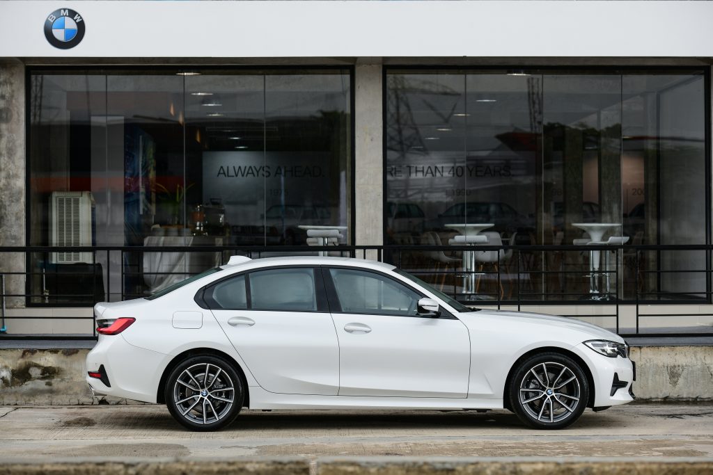 The All-New BMW 320d Sport (3)